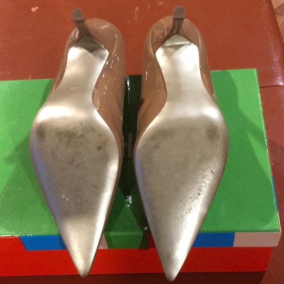 Charles David Kitten Heel Pump - Picture 4 of 8